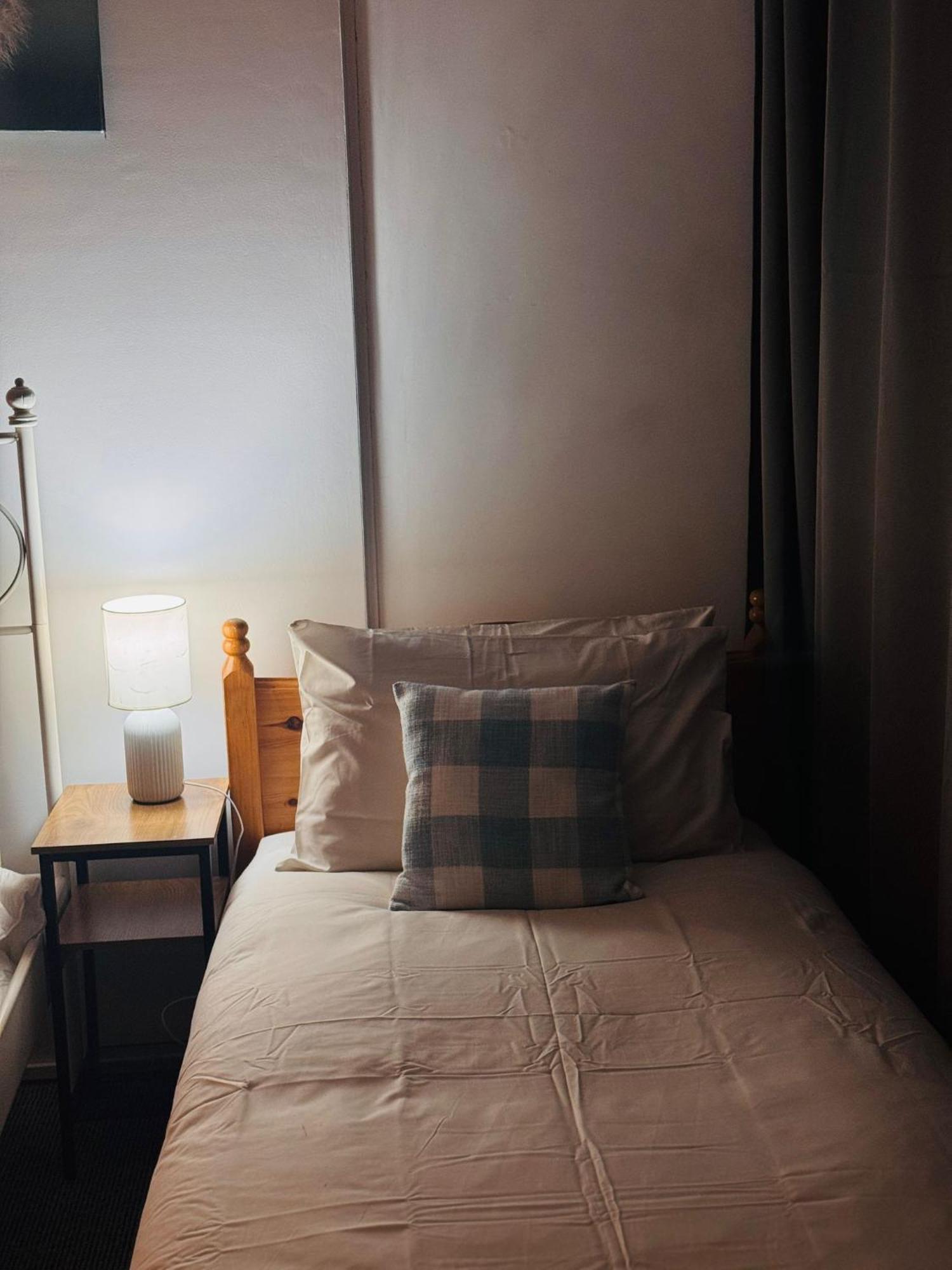 Edinburgh Travel Guest House 외부 사진